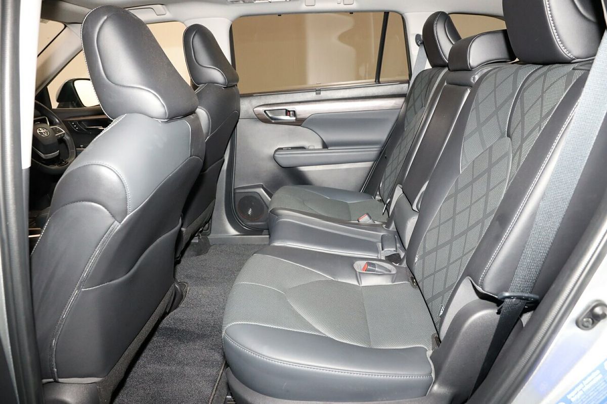 2022 Toyota Kluger Grande AXUH78R