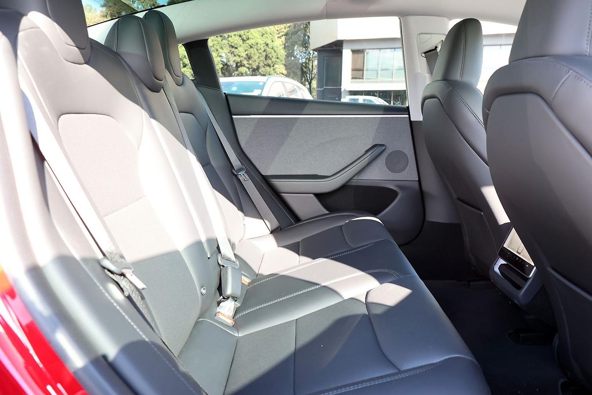 2024 Tesla Model 3 Rear-Wheel Drive