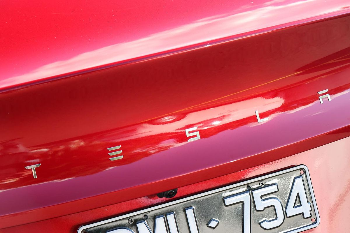 2024 Tesla Model 3 Rear-Wheel Drive