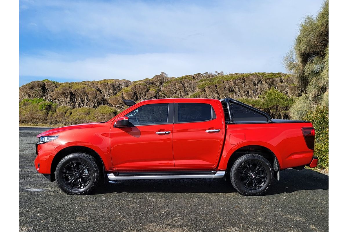 Mazda BT-50 G 6AUTO 3.0L DUAL CAB PICKUP XTR 4X4 - SPECIAL EDITION LOADED WITH ACCESSORIES