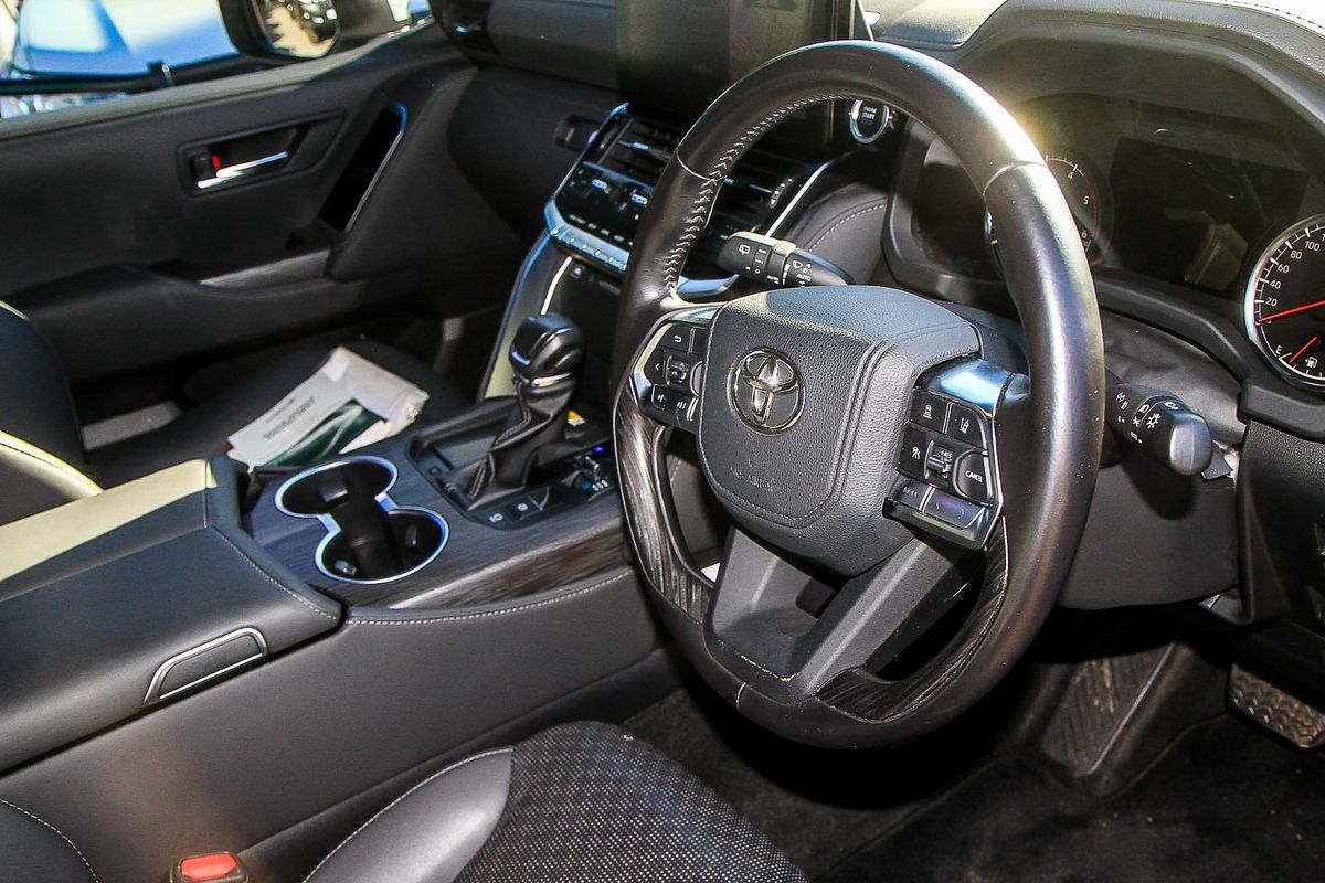2022 Toyota Landcruiser Sahara ZX FJA300R