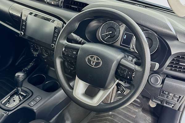2024 Toyota HILUX SR (4x4) GUN126R 4X4