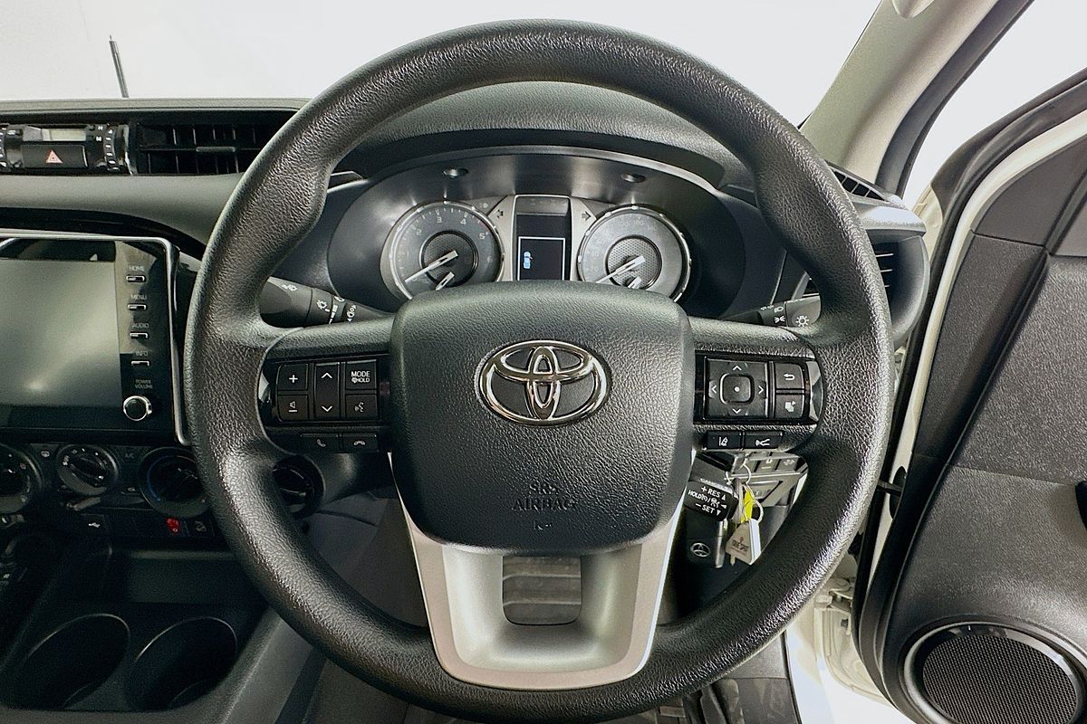 2024 Toyota HILUX SR (4x4) GUN126R 4X4