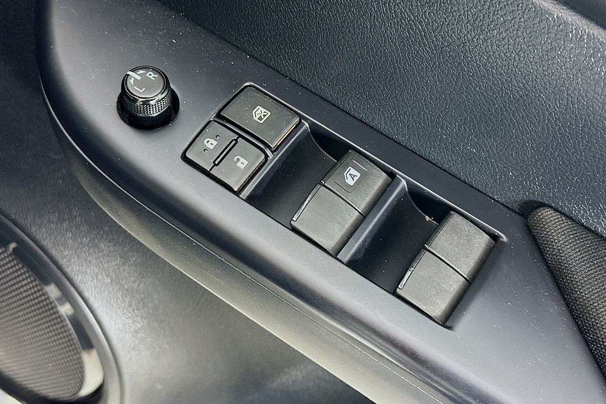 2024 Toyota HILUX SR (4x4) GUN126R 4X4