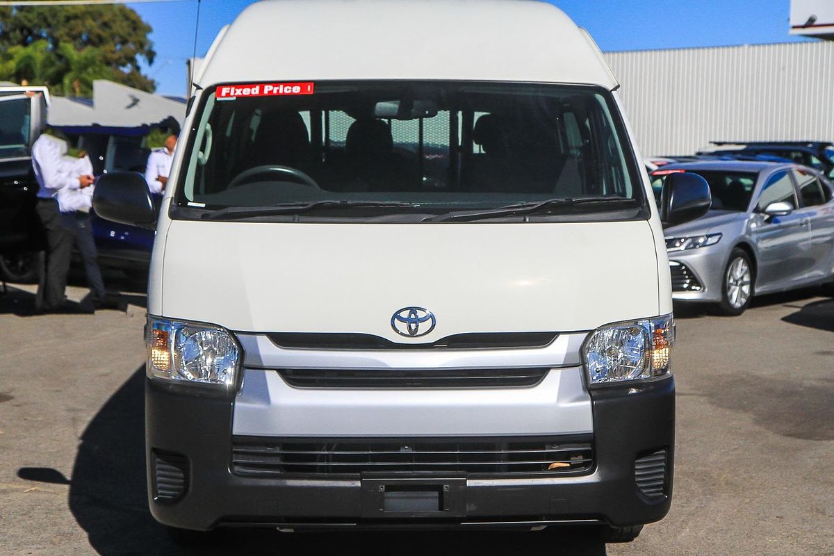 2017 Toyota Hiace Commuter KDH223R