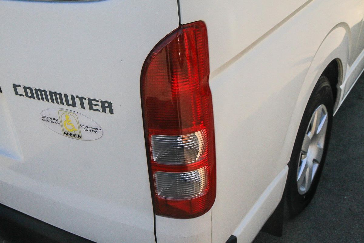 2017 Toyota Hiace Commuter KDH223R