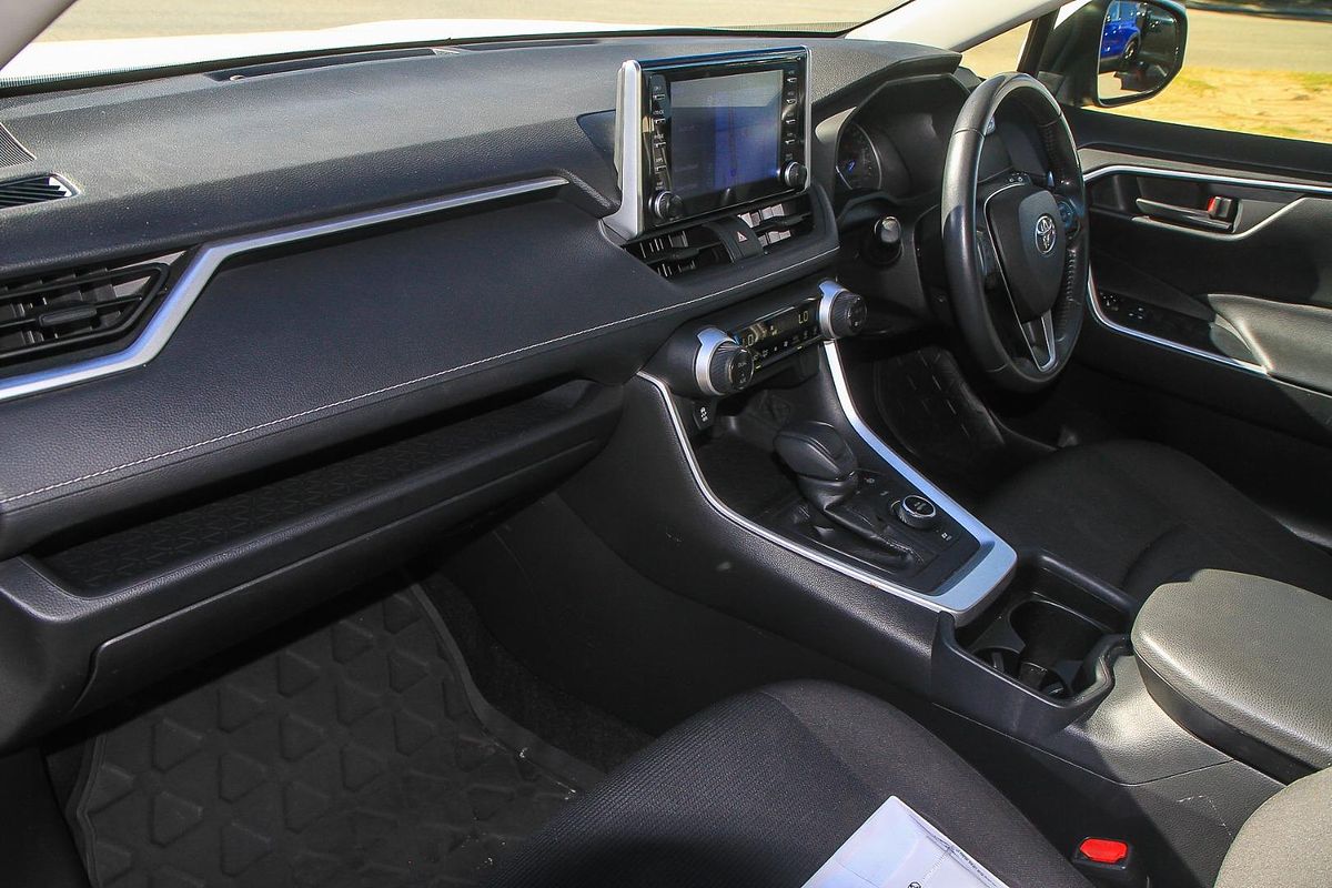 2020 Toyota RAV4 GX AXAH54R