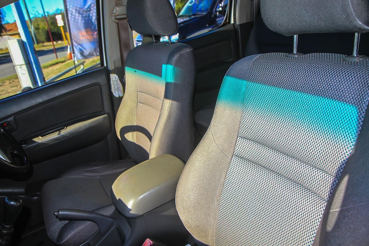 2012 Toyota Hilux SR KUN26R 4X4
