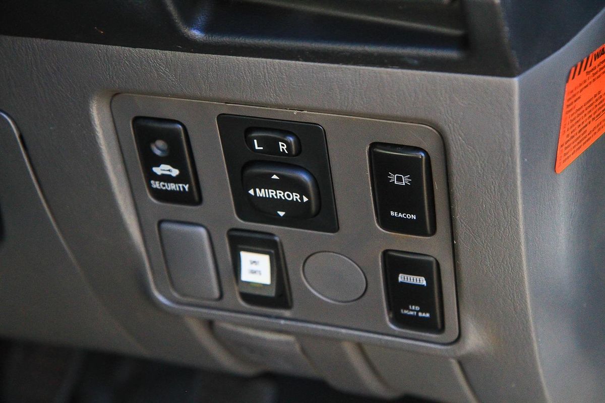 2012 Toyota Hilux SR KUN26R 4X4