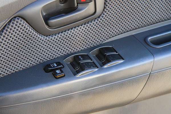 2012 Toyota Hilux SR KUN26R 4X4