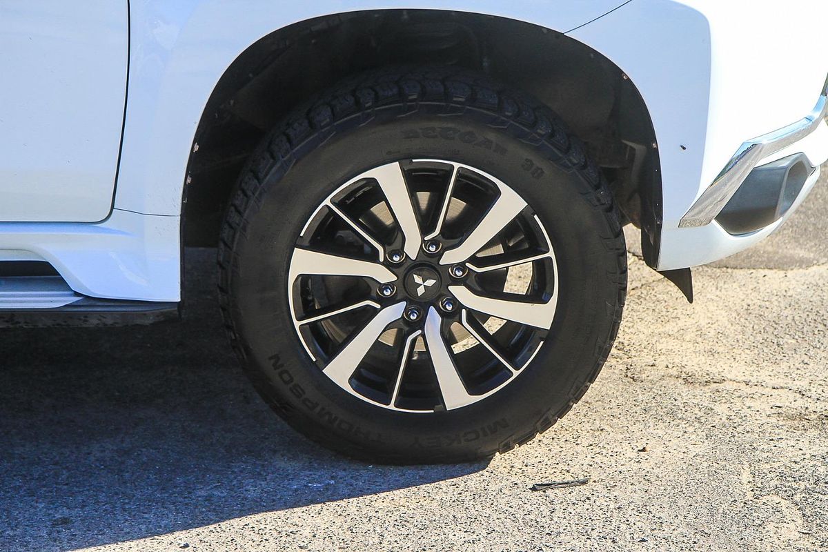 2017 Mitsubishi Pajero Sport GLS QE