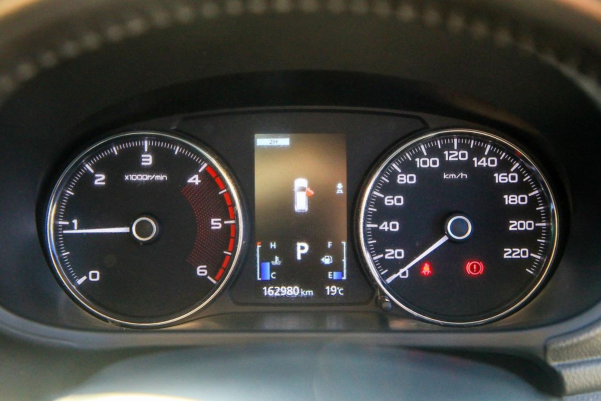 2017 Mitsubishi Pajero Sport GLS QE