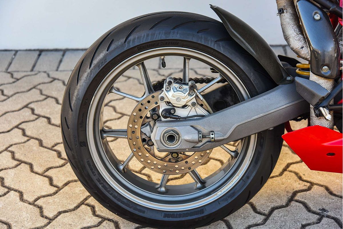 2004 Ducati 999S 999