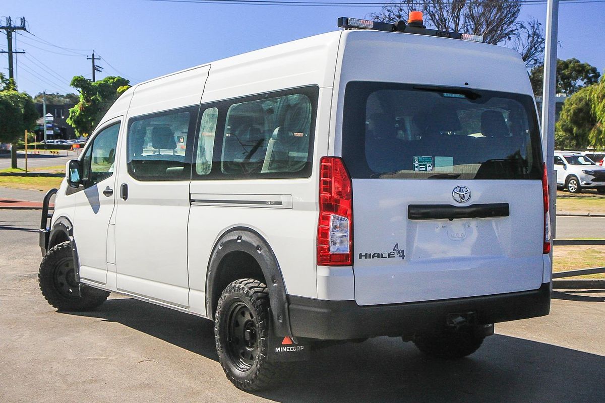 2020 Toyota Hiace Commuter GDH322R