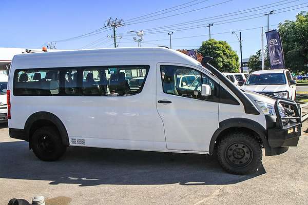 2020 Toyota Hiace Commuter GDH322R