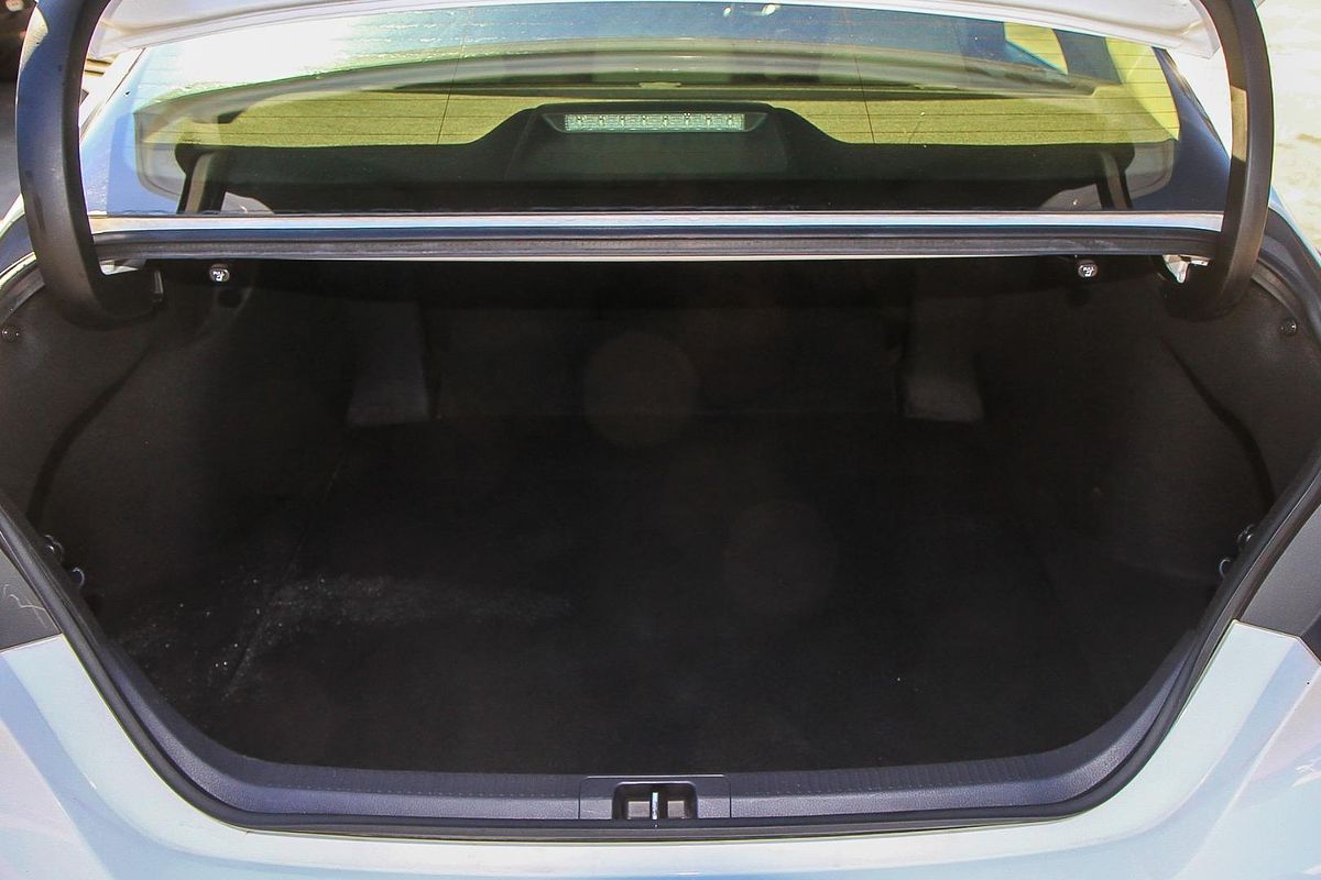 2018 Toyota Camry Ascent Sport ASV70R