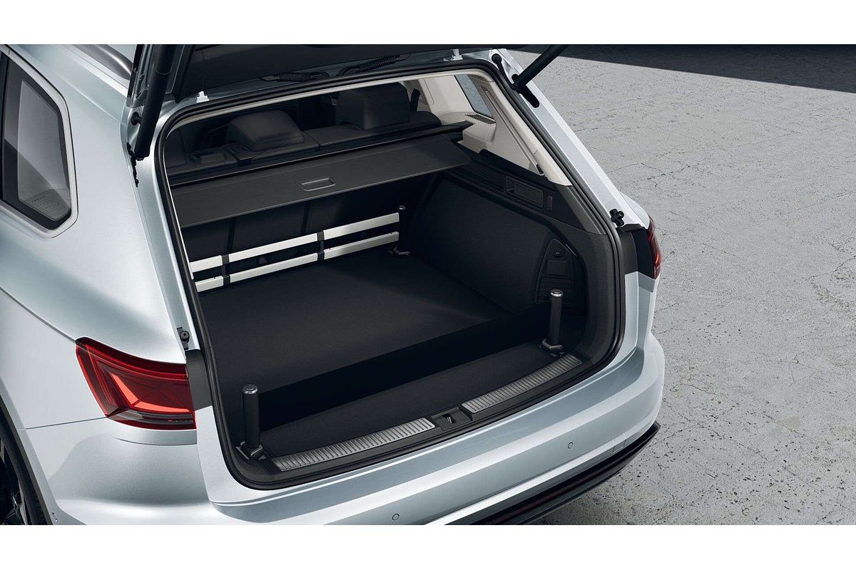 2025 Volkswagen Touareg 170TDI RC