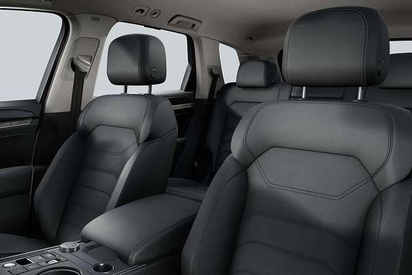 2025 Volkswagen Touareg 170TDI RC