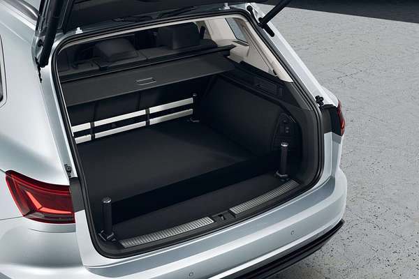 2025 Volkswagen Touareg 210TDI Elegance RC