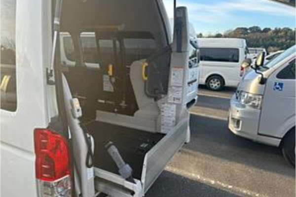 2015 Toyota Hiace