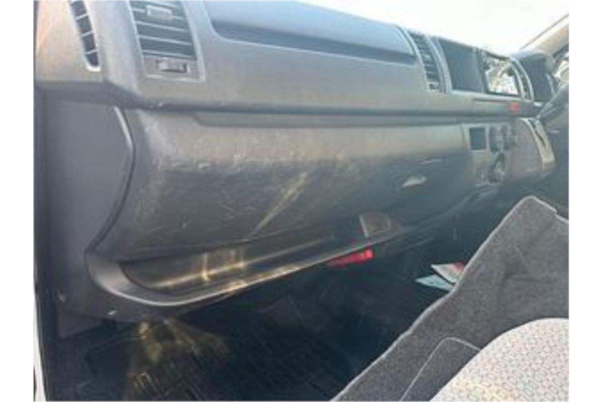 2015 Toyota Hiace