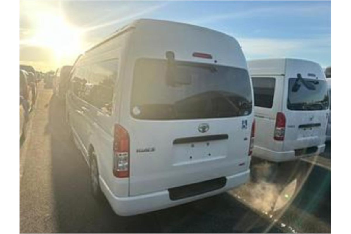 2015 Toyota Hiace