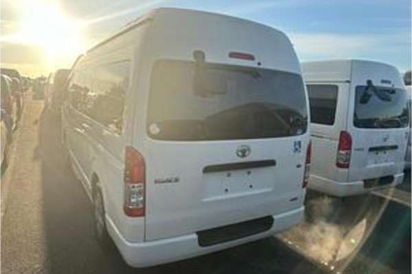 2015 Toyota Hiace