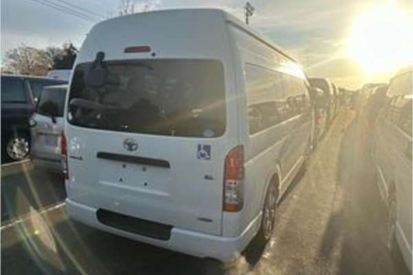 2015 Toyota Hiace