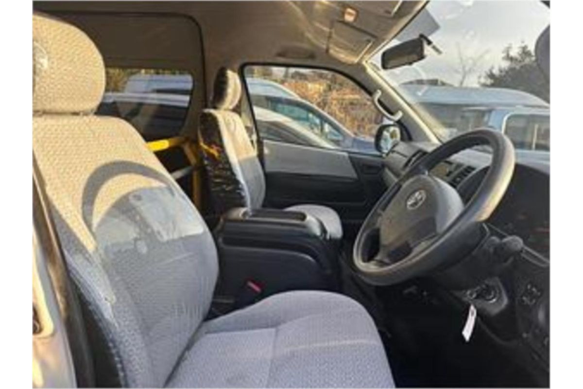 2015 Toyota Hiace