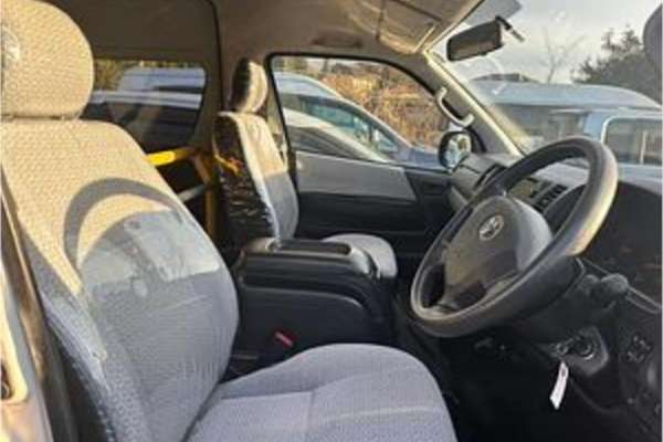 2015 Toyota Hiace