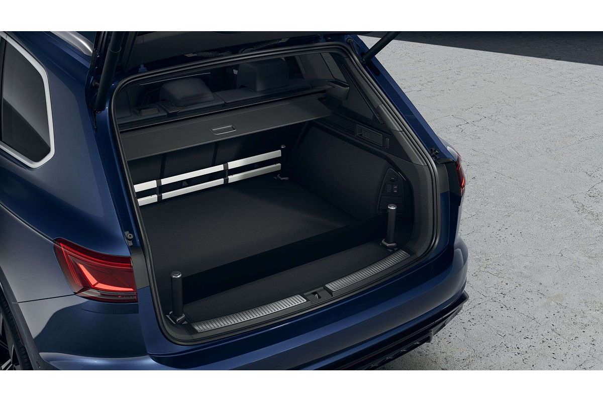 2025 Volkswagen Touareg 210TDI R-Line RC