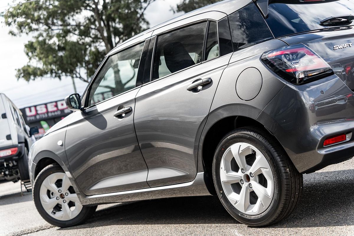 2025 Suzuki Swift Hybrid Plus UZ