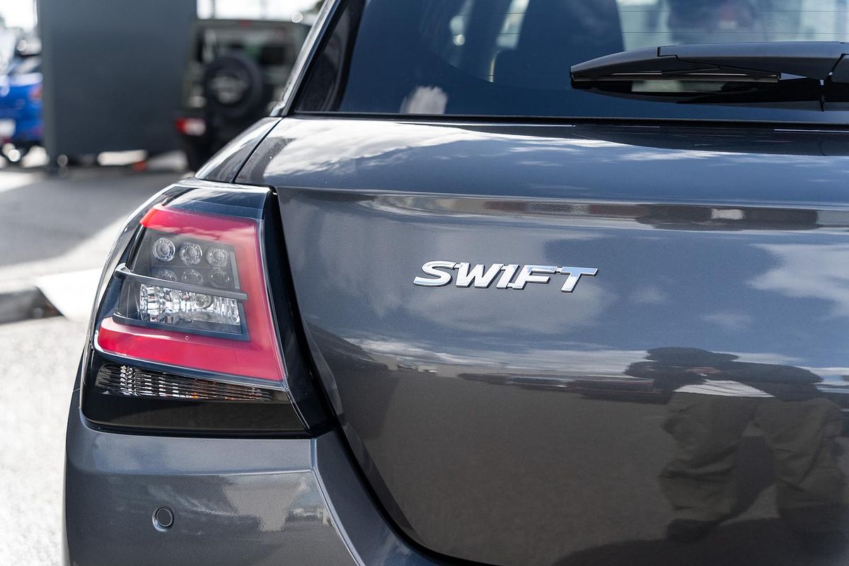 2025 Suzuki Swift Hybrid Plus UZ