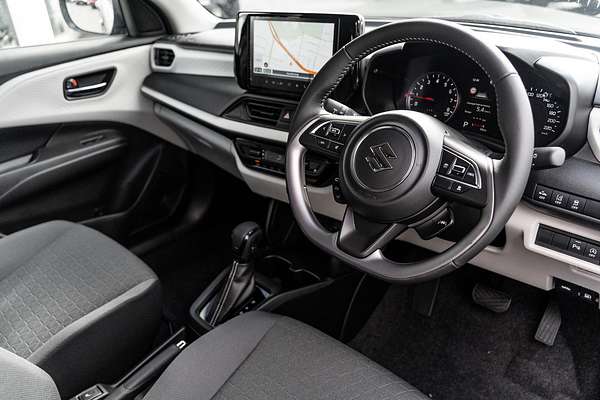 2025 Suzuki Swift Hybrid Plus UZ