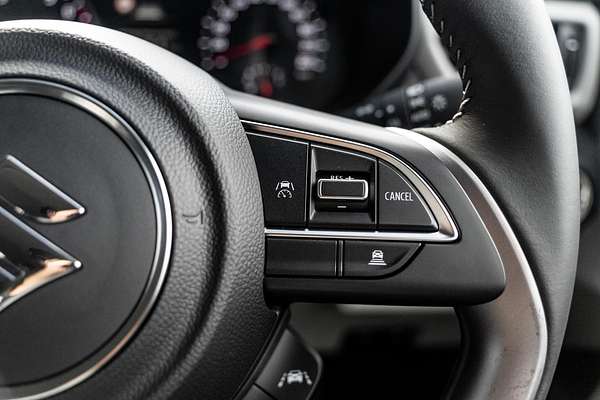 2025 Suzuki Swift Hybrid Plus UZ