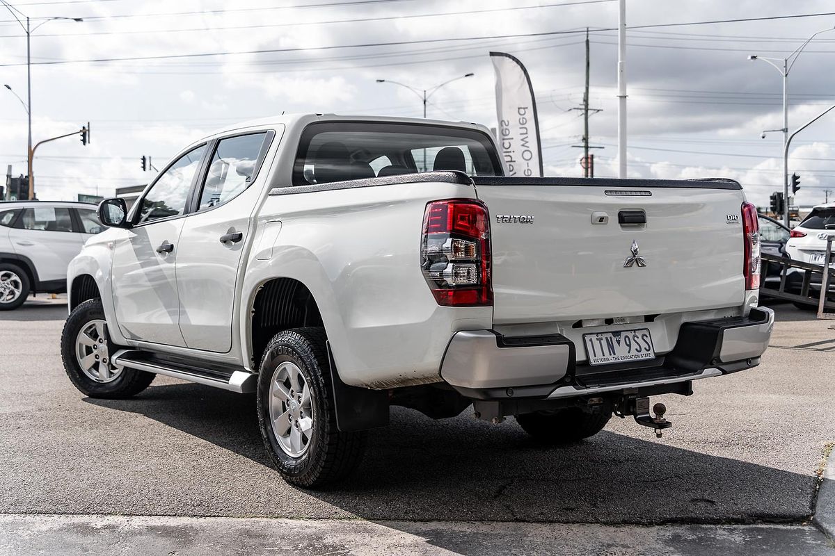 2021 Mitsubishi Triton GLX+ MR 4X4