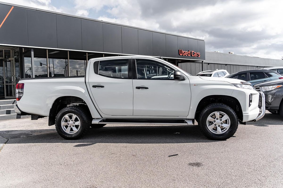 2021 Mitsubishi Triton GLX+ MR 4X4
