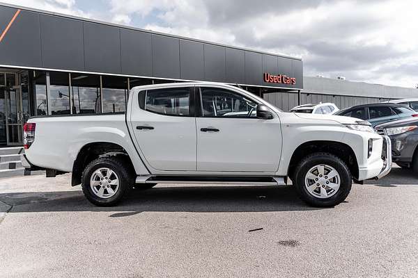 2021 Mitsubishi Triton GLX+ MR 4X4