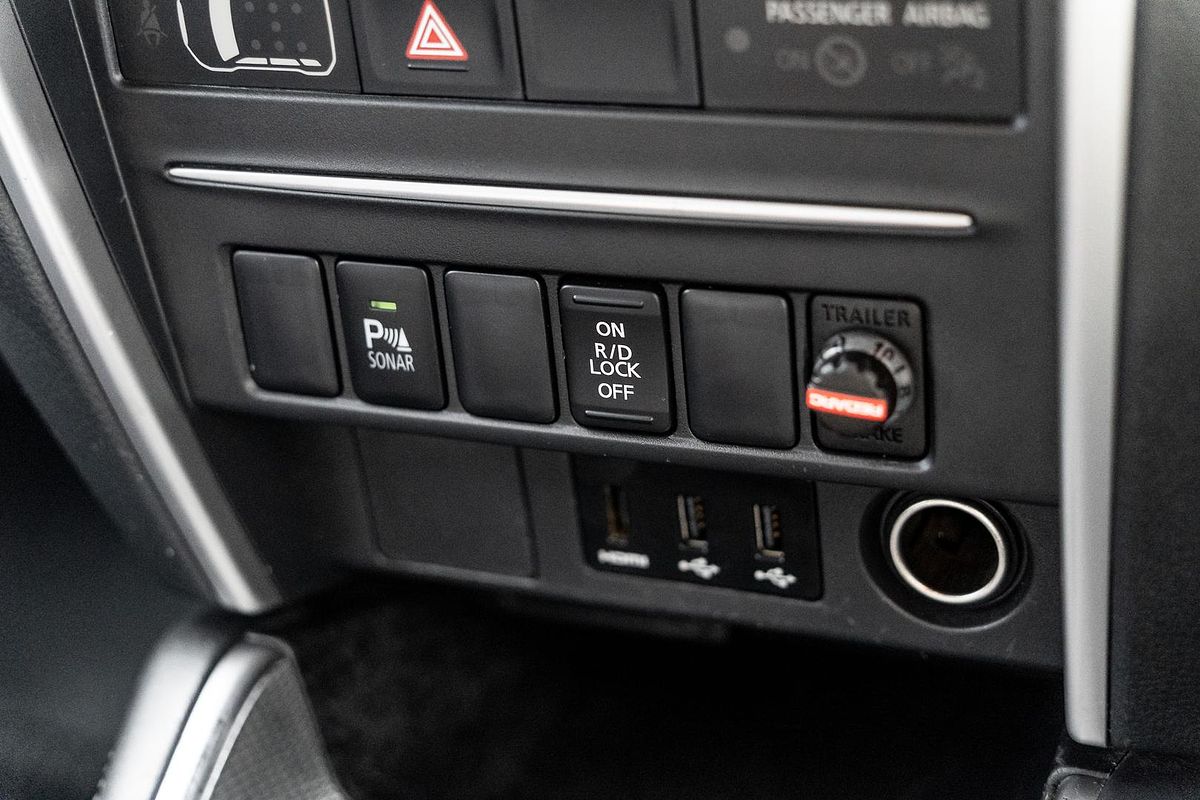 2021 Mitsubishi Triton GLX+ MR 4X4