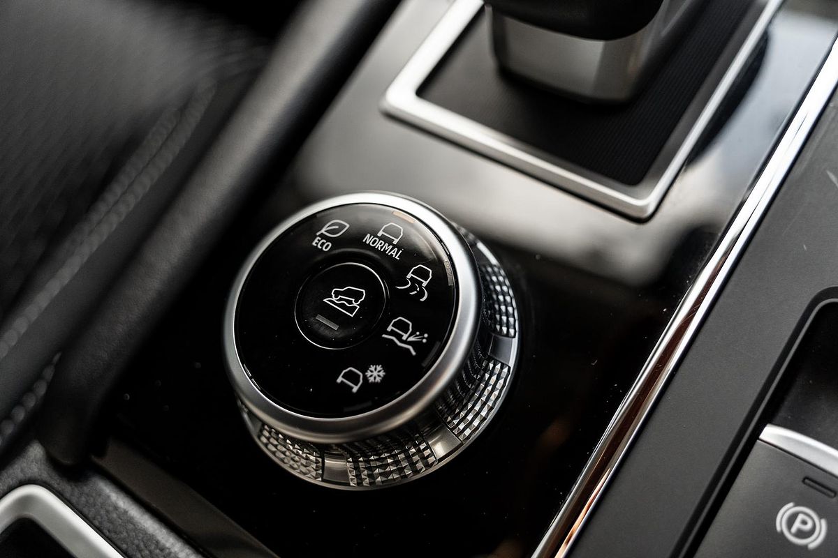 2024 Mitsubishi Outlander LS ZM