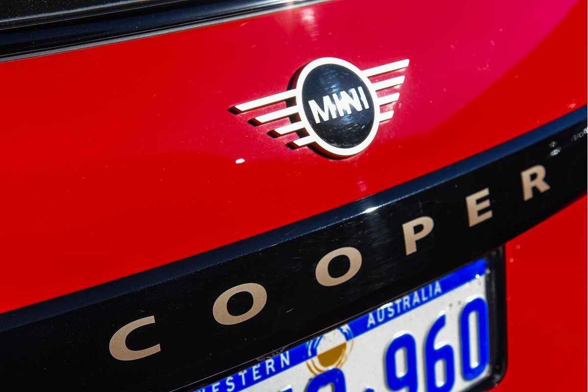 2024 MINI Cooper C Classic F66
