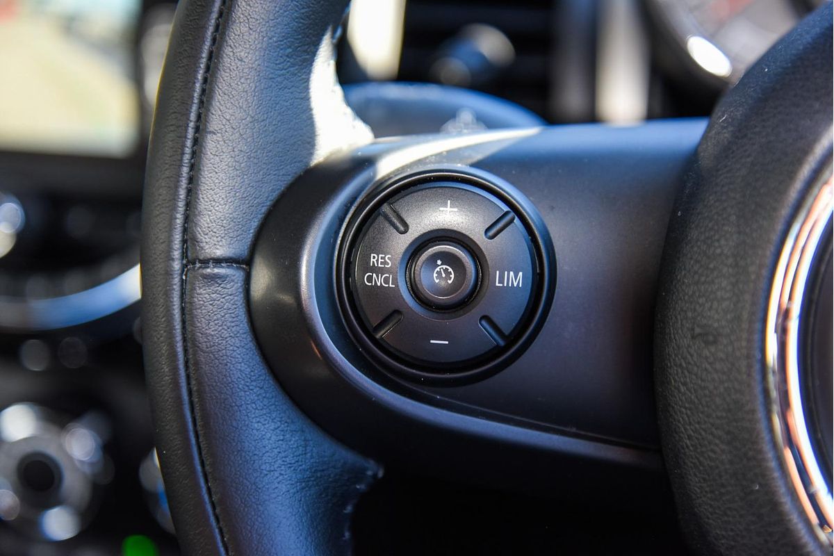 2016 MINI Hatch Cooper F56