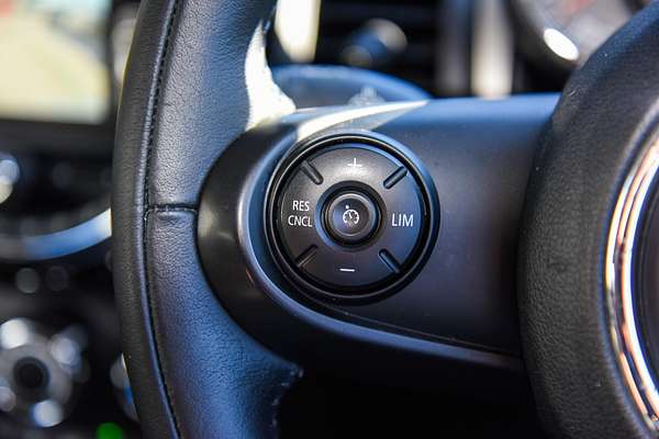 2016 MINI Hatch Cooper F56