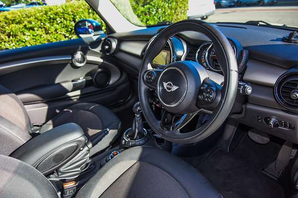 2016 MINI Hatch Cooper F56