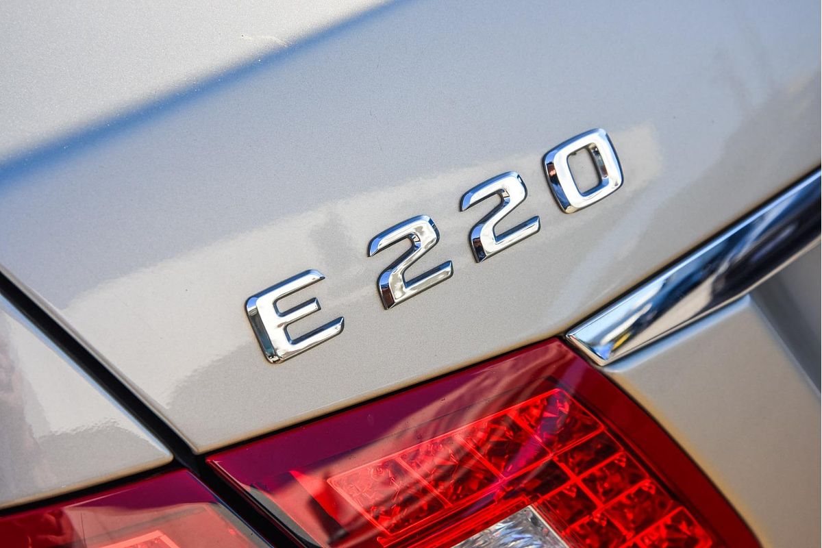 2010 Mercedes-Benz E-Class E220 CDI BlueEFFICIENCY Elegance W212