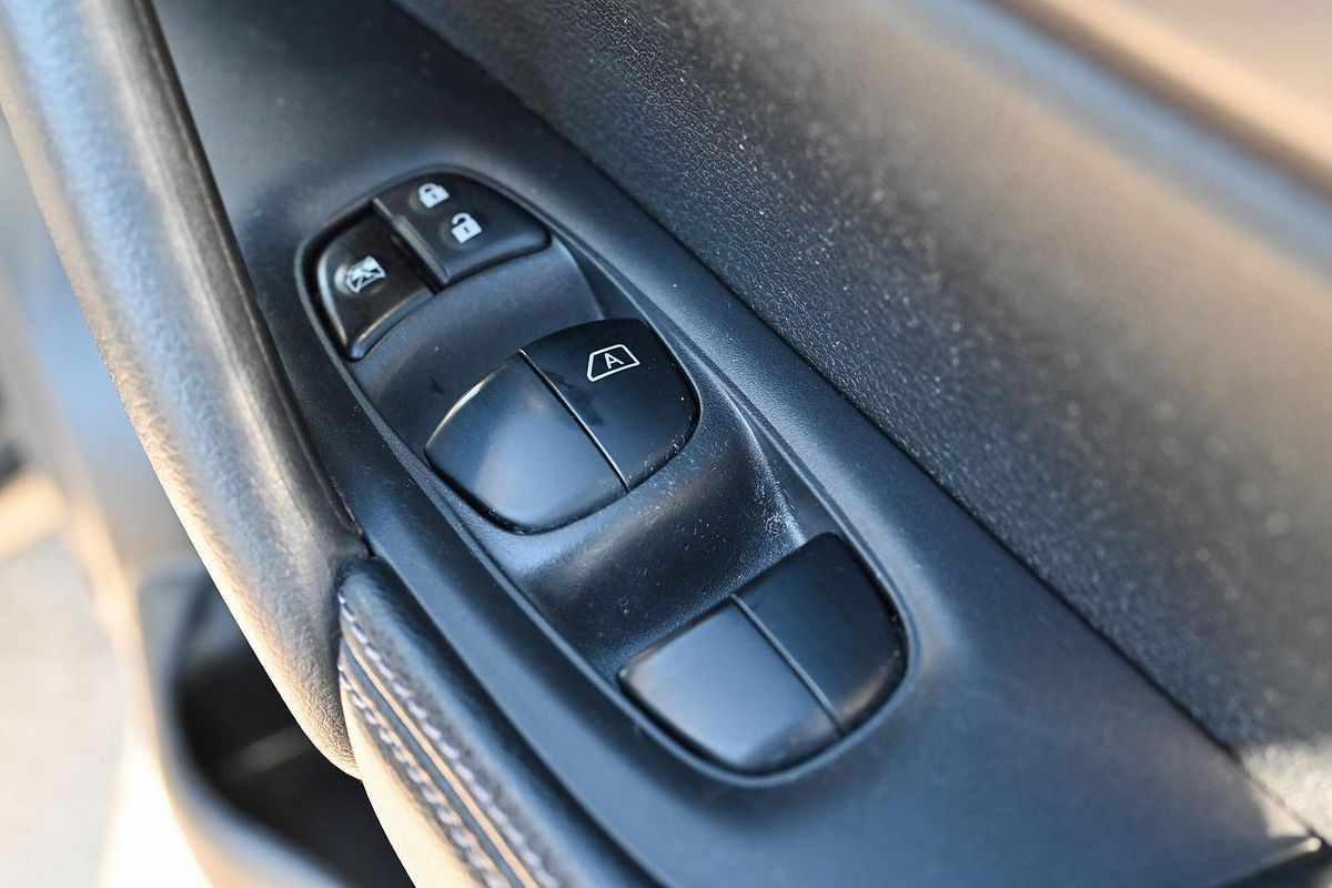 2016 Nissan X-TRAIL ST-L T32