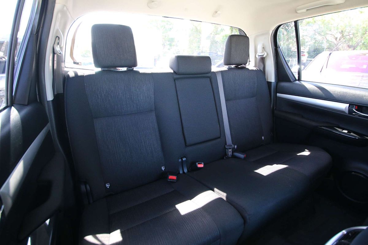 2022 Toyota Hilux SR5 GUN126R 4X4