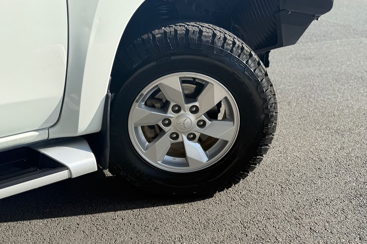 2020 Mitsubishi Triton GLX+ MR 4X4