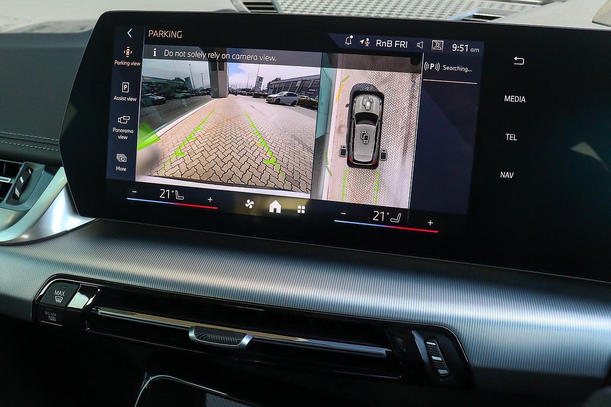 2024 BMW iX1 eDrive20 xLine U11