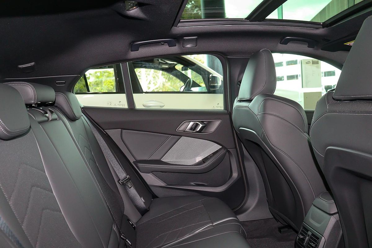 2024 BMW 1 Series 118 M Sport F70